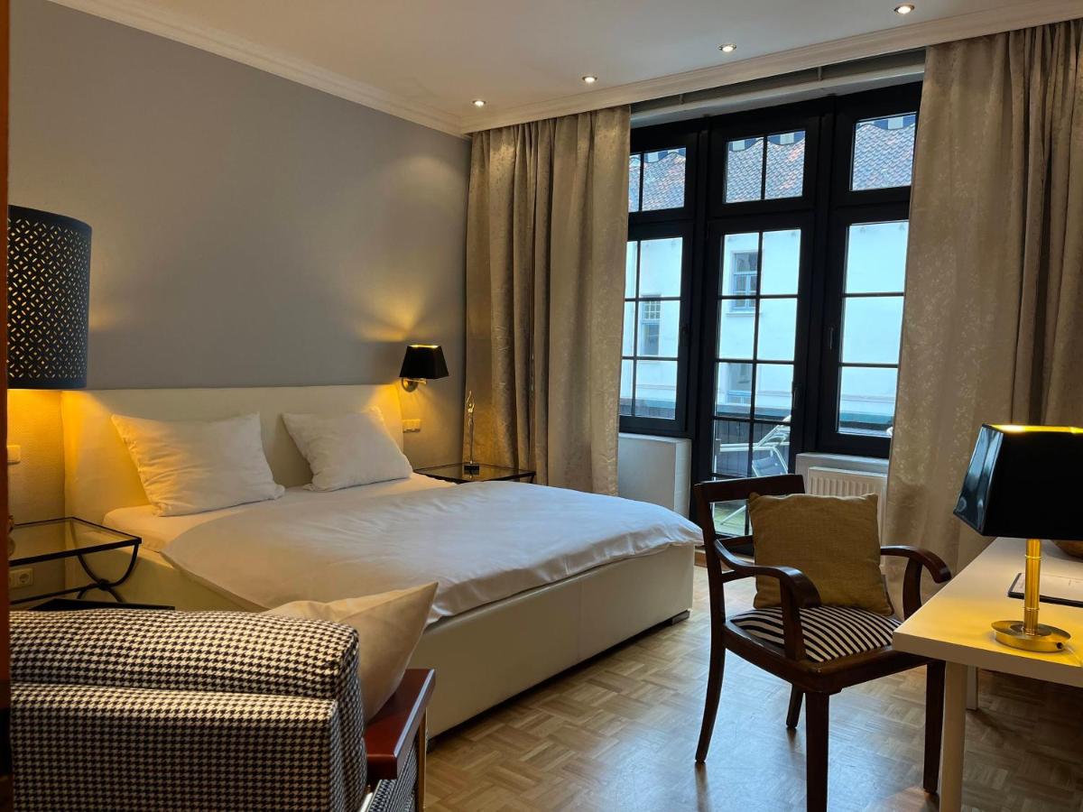 Apartment mit Balkon