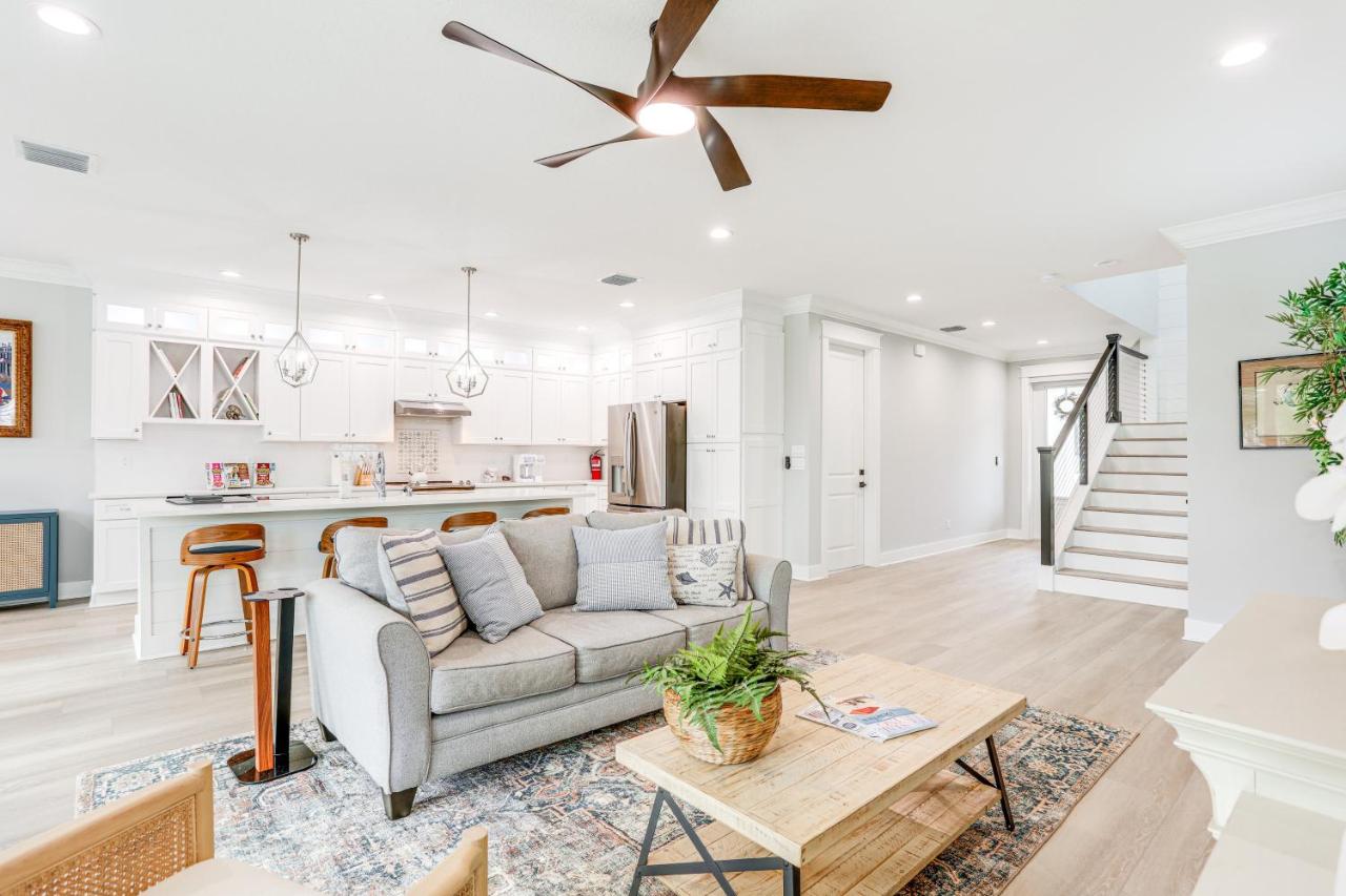 Waterfront Stuart Townhome with Private Pool! - B&B