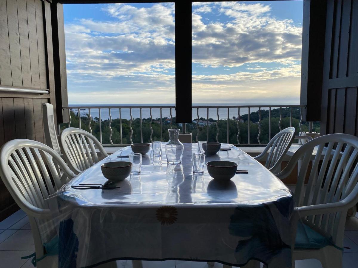 Appartement 2 pièces avec terrasse et vue mer, accès piscine et parking inclus - FR-1-504-677 - Ferienwohnung Saint-Raphaël