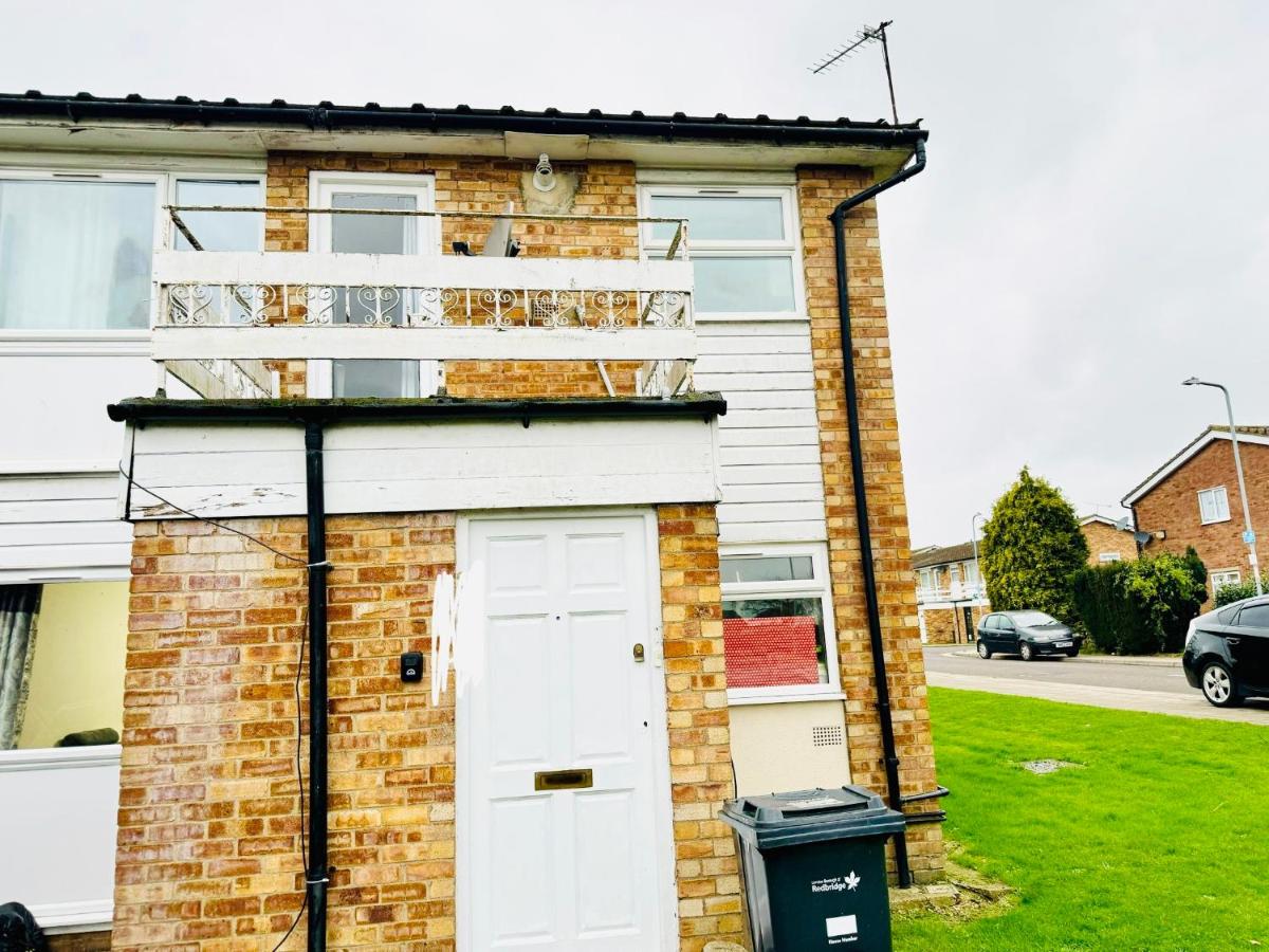 2BR*Free Parking*Off A12*Family*Contractors - B&B