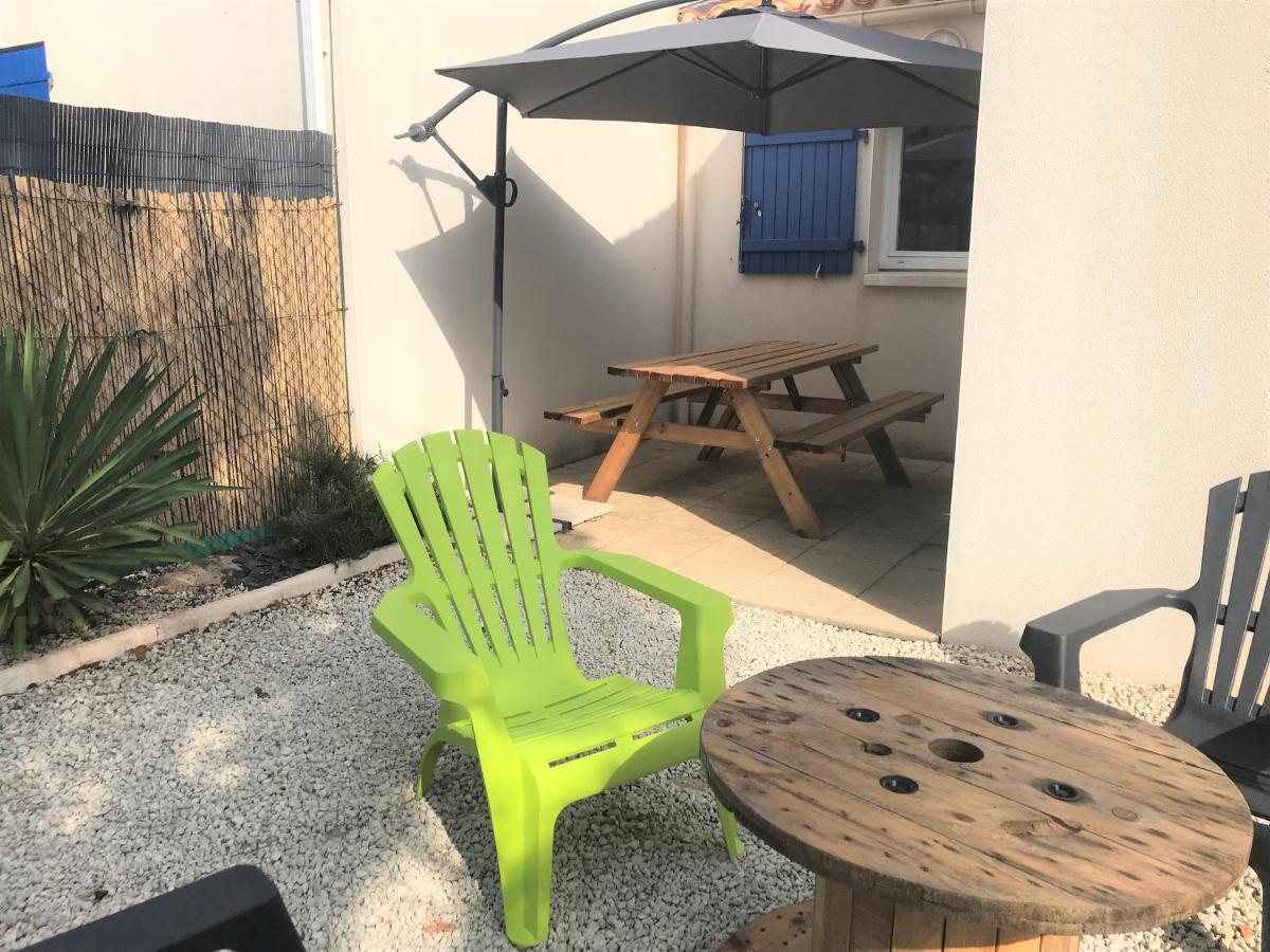 Charmante maisonnette à Longeville-sur-Mer, proche plage, 2 ch, terrasse, parking, vélos bienvenus - FR-1-22-311 - Ferienwohnung