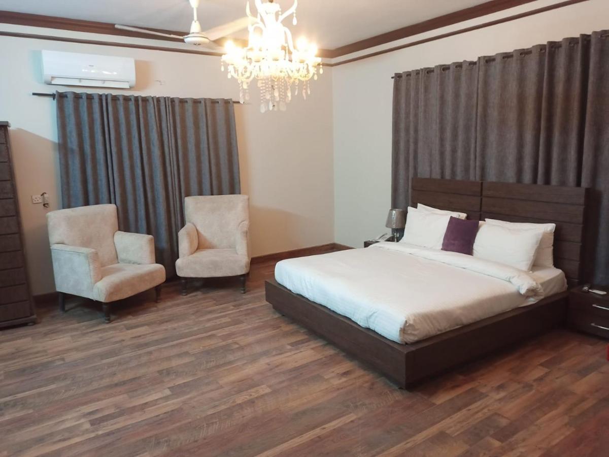 Superior King Room