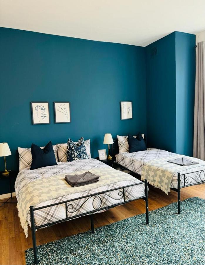 B&B London - Jubilee Rooms 15 Minutes Central London - Bed and Breakfast London