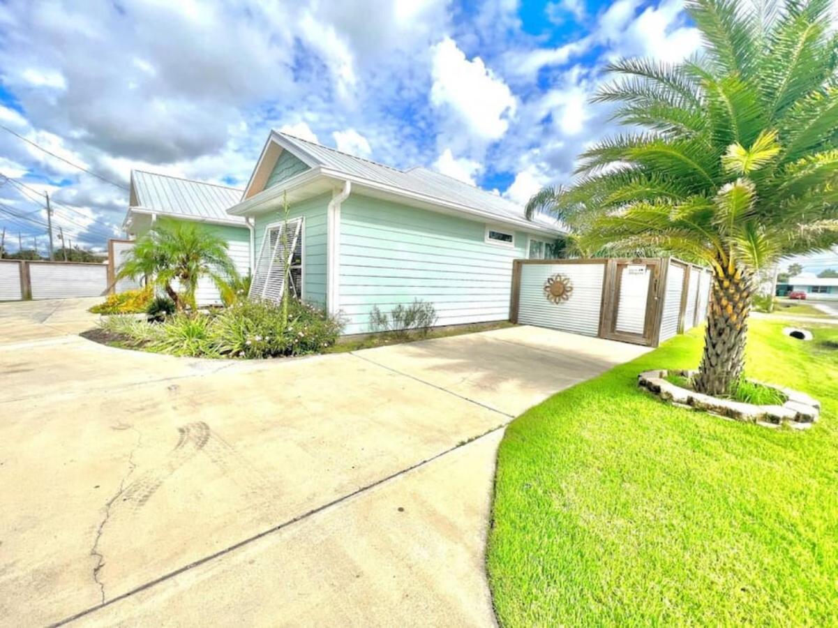 Beach Home with Pool and Golf Cart - Walk to the Beach - PCB - B&B Panama City Beach