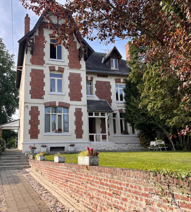 Vers le soleil levant - Bed and Breakfast Croisilles