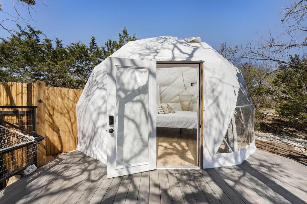 Cloud Dome W Private Hot Tub and Outdoor Shower - B&B Luckenbach