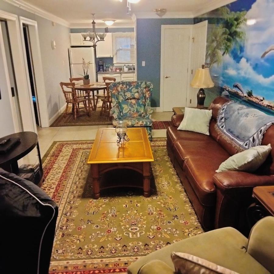 Unique 2 Bedroom / 2 Bath Condo in Myrtle Beach - B&B