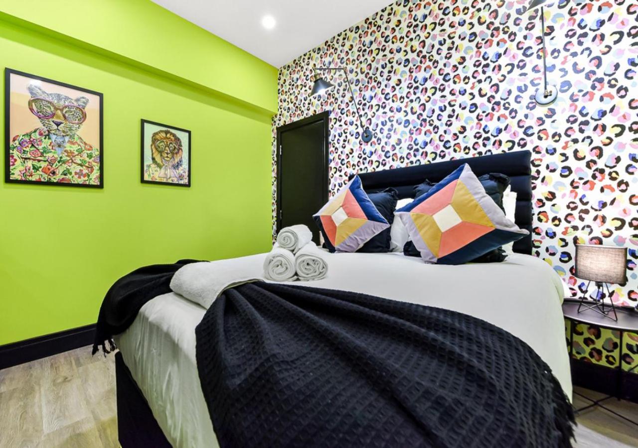 Bright & Colourful House - Best for a Large Groups - B&B London