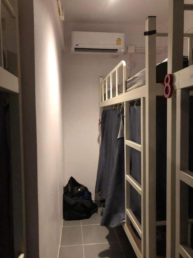 Bunk Bed in Mixed Dormitory Room