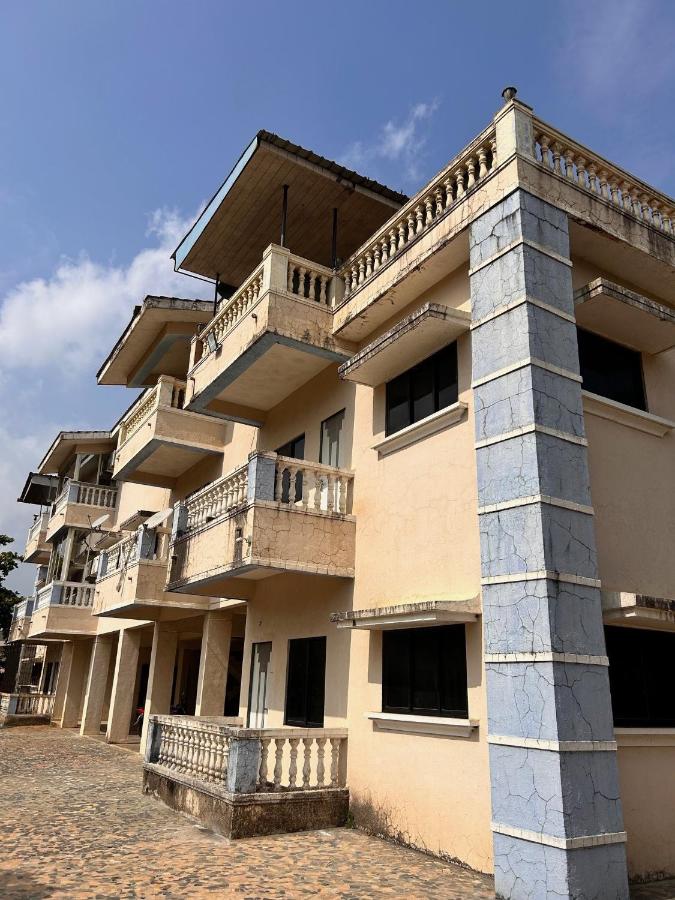 2bhk Apartment with 1900sq ft Private Terrace in Lonavala - Bed and Breakfast Malavalli