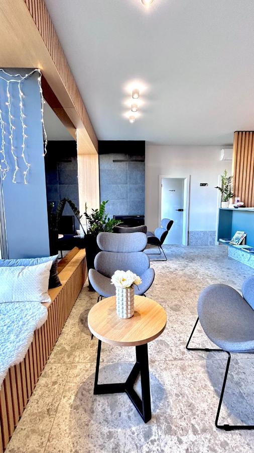 Chambre Lits Jumeaux avec Salle de Bains Privative