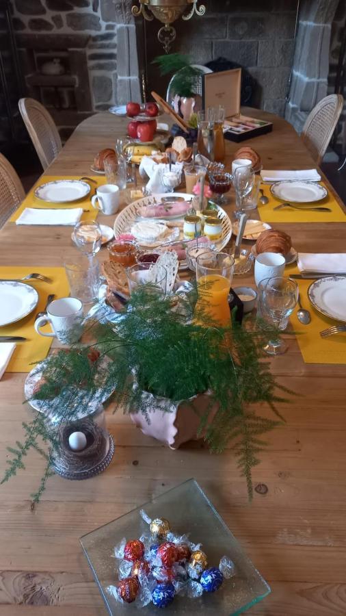 Camera Matrimoniale con Vista Giardino