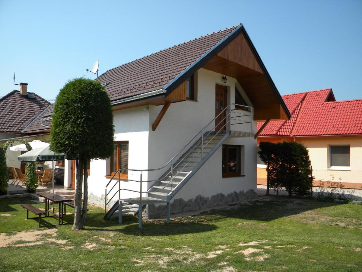 B&B Krásnohorská Dlhá Lúka - Penzión Anika - Bed and Breakfast Krásnohorská Dlhá Lúka