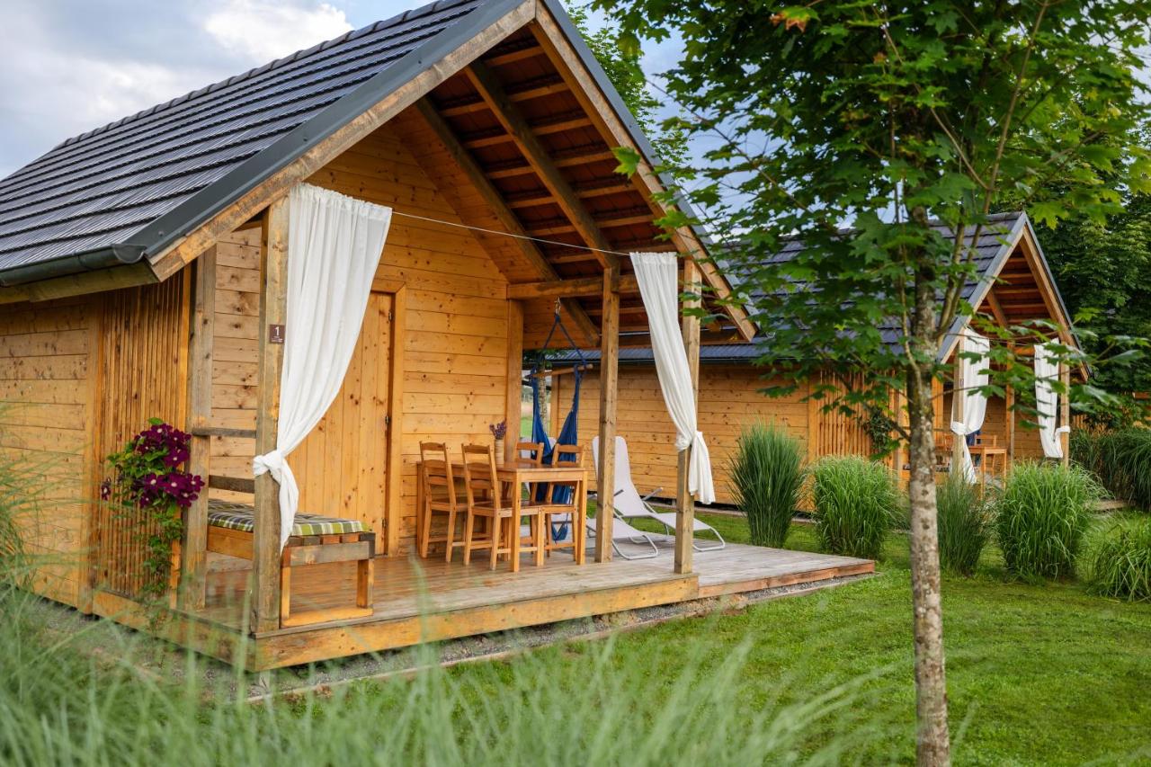 Chalet with ensuite Toilet and Sink