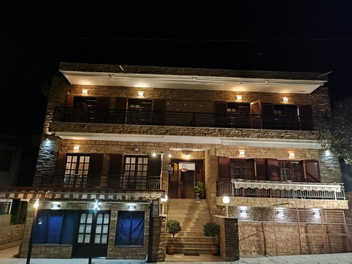 B&B Ouranoupolis - Ξενώνας Φωτεινη - Bed and Breakfast Ouranoupolis