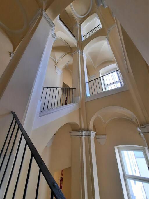 Loft Luxury - Piazza Castello Porta Susa - B&B Torino