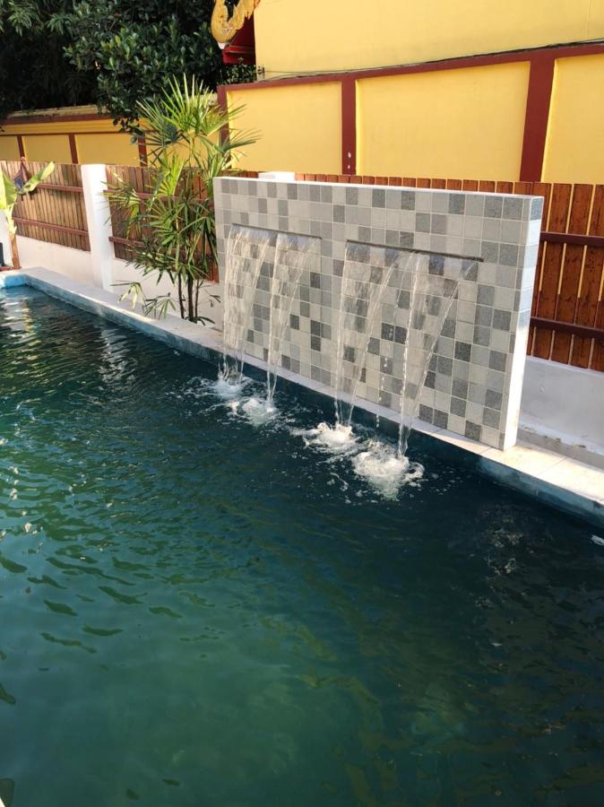 B&B Chiang Mai - Thai- American Home with swimming pool - Bed and Breakfast Chiang Mai