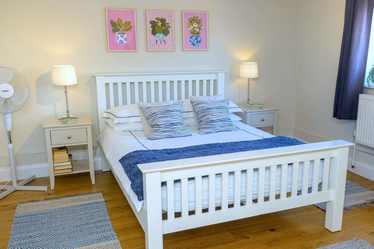 B&B Brockenhurst - Entire Apartment in Central Brockenhurst - Bed and Breakfast Brockenhurst