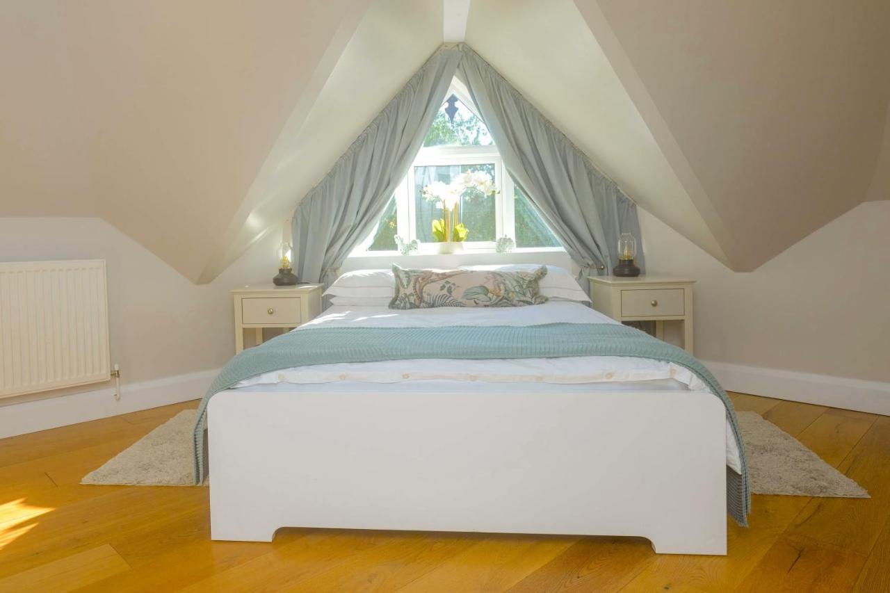 B&B Brockenhurst - Entire Apartment in Central Brockenhurst - Bed and Breakfast Brockenhurst