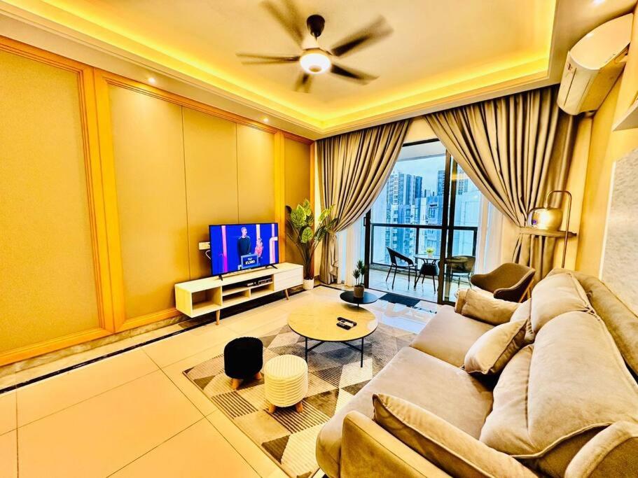 B&B Johor Bahru - R&F Classic Design Suites @35F 3BR 11pax - Bed and Breakfast Johor Bahru