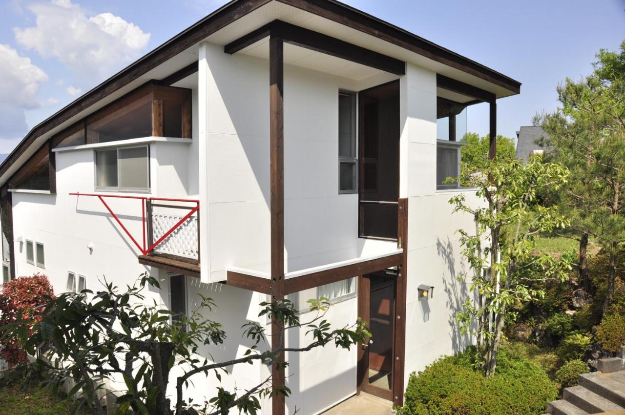 修善寺フォーレスト 天然温泉が24時間楽しめキッチン電子レンジダイニングテーブル完備 - Bed and Breakfast Izu