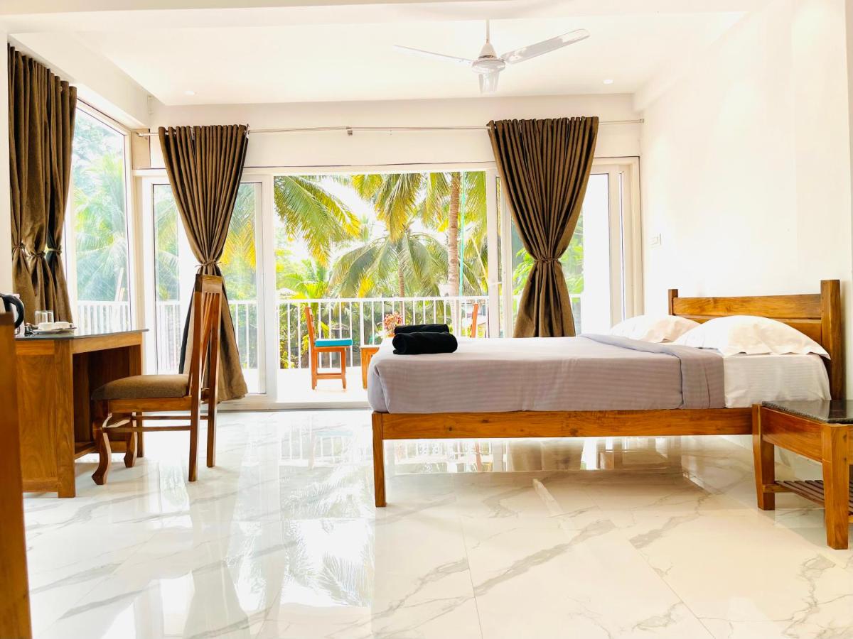 King Room With Bathtub
