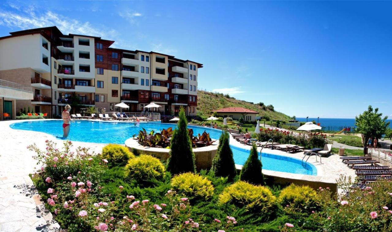Garden of Eden Sea and Pool View - Chambres d’hôtes