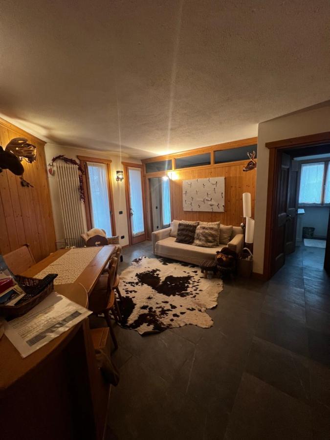 B&B Bormio - Appartamento incantevole con box e ski room, Wi-Fi, Bormio - Bed and Breakfast Bormio