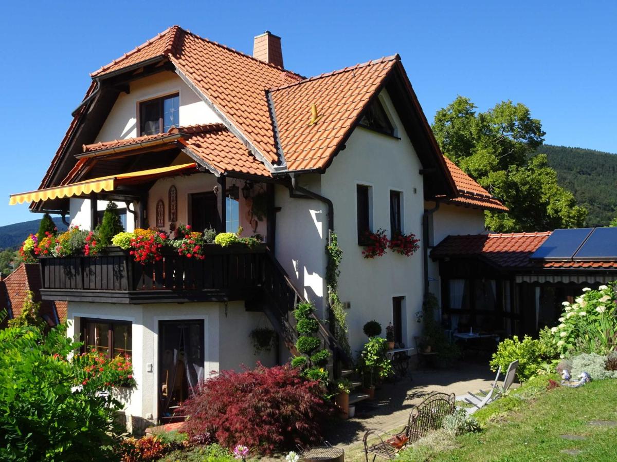 B&B Rauenstein - Ferienwohnung - Bed and Breakfast Rauenstein