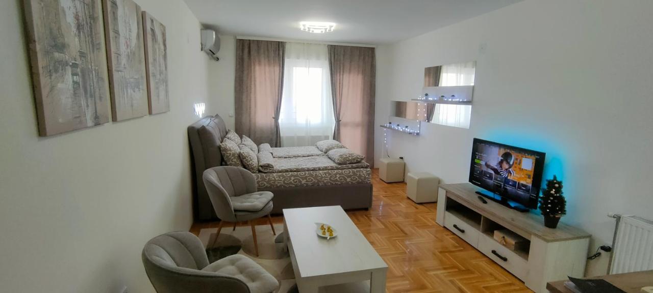 B&B Valjevo - Apartman Ema - Bed and Breakfast Valjevo