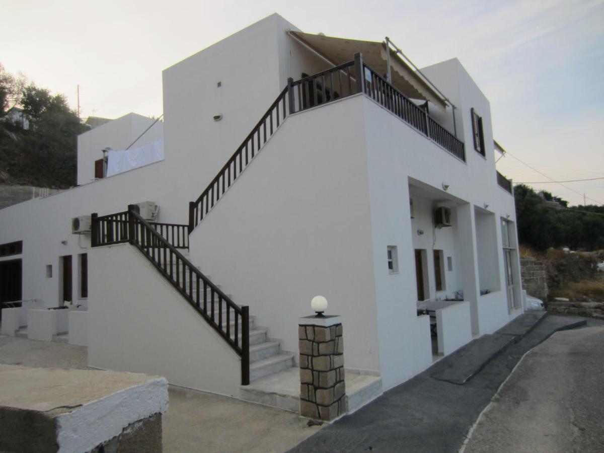 Katerina Apartments - Chambres d’hôtes Triovasálos
