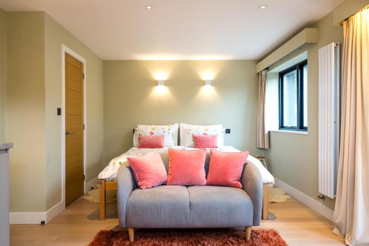 South Downs Studio - bijou hikers hideaway - B&B