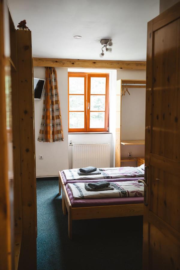 Chambre Lits Jumeaux avec Salle de Bains Privative