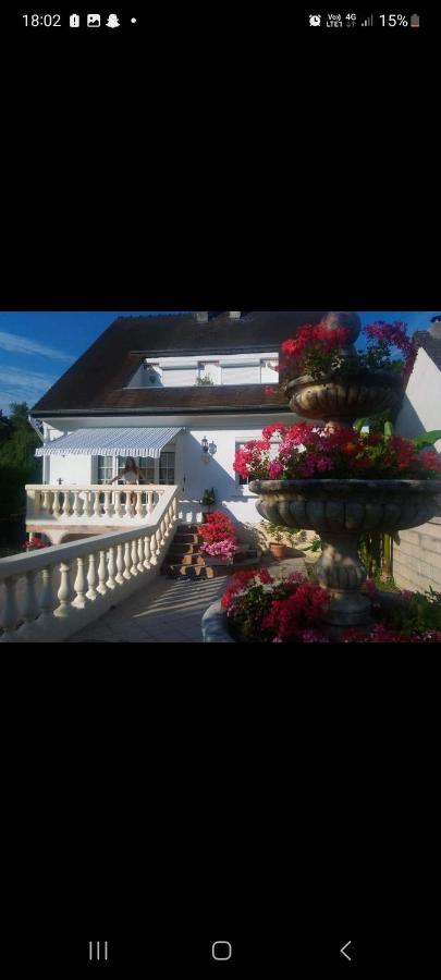 B&B Neuilly-sous-Clermont - A la maison du bonheur - Bed and Breakfast Neuilly-sous-Clermont