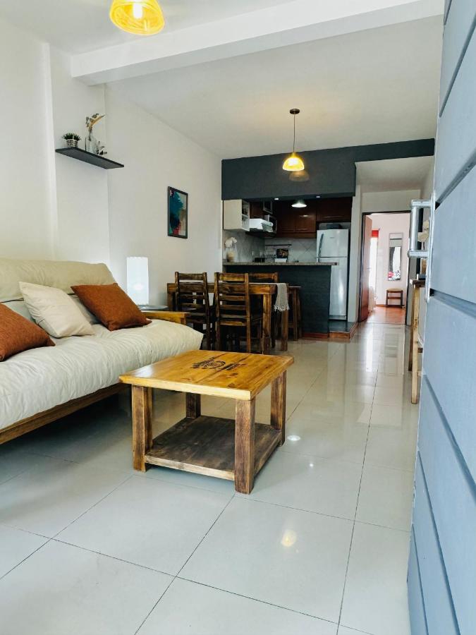 Moderna propiedad de 2 ambientes - hasta 4 personas - Cerca del subte "B" - Bed and Breakfast Buenos Aires