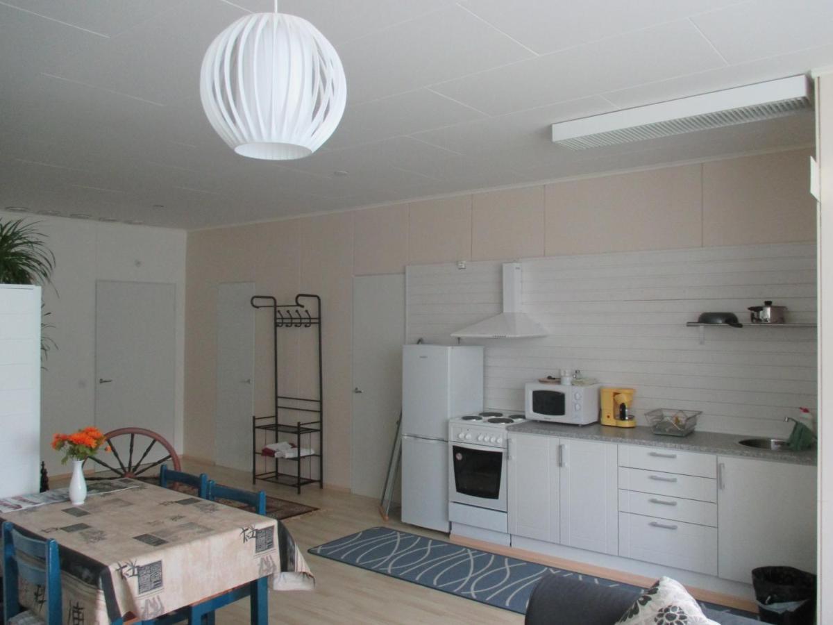Zweibettzimmer mit eigenem Bad außerhalb des Zimmers