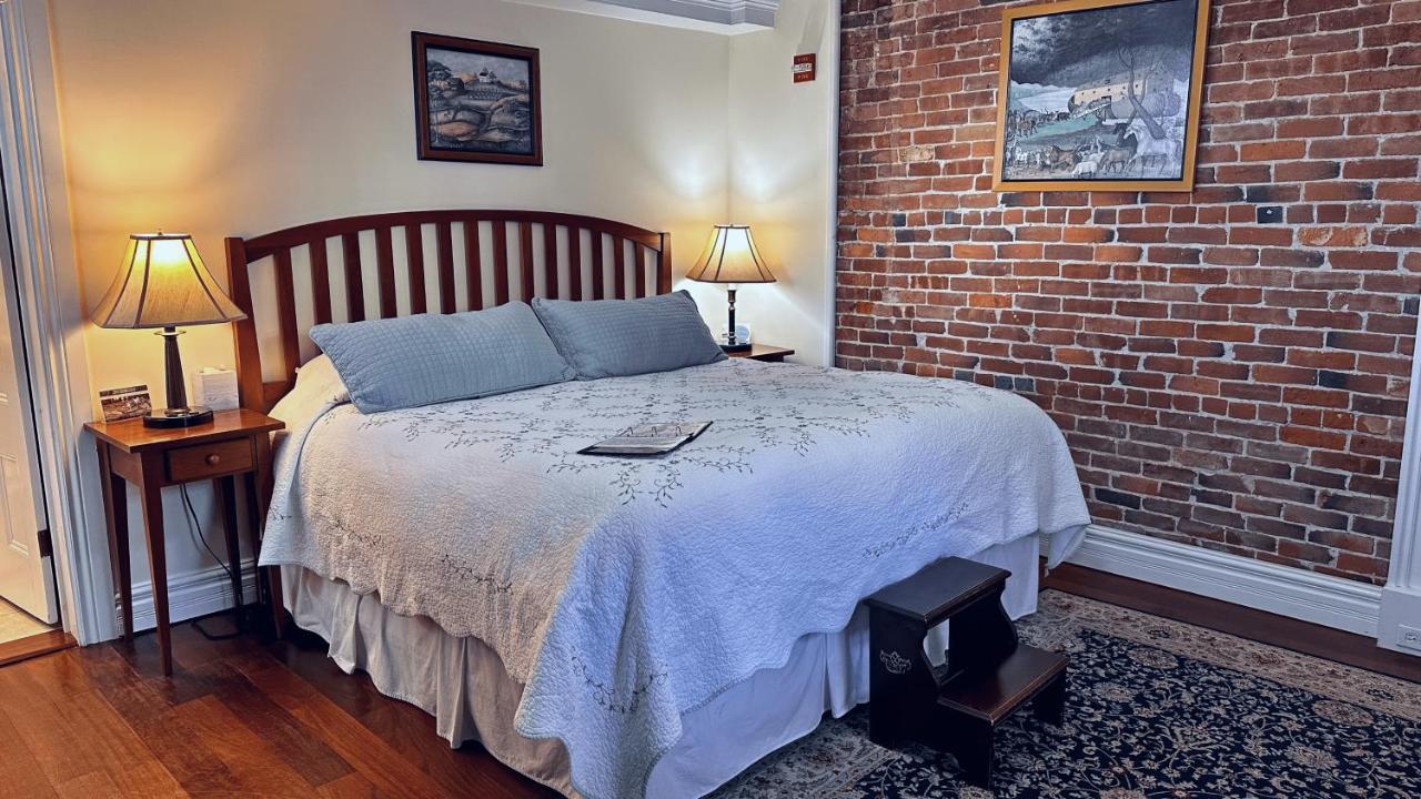 Standard King Room with Kitchenette