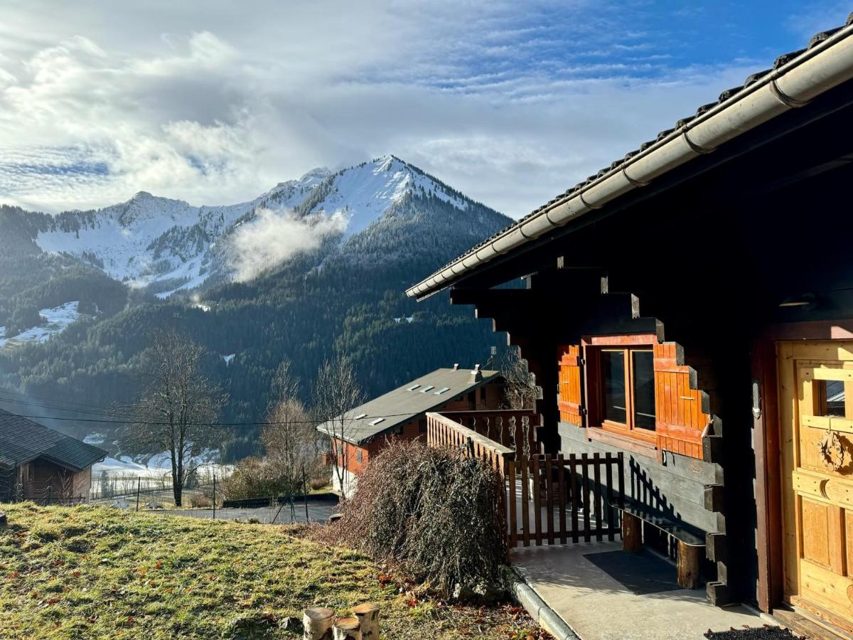 B&B La Chapelle-d'Abondance - Charming, cosy chalet nestled in a breathtaking surrounding with spectacular, stunning mountain views - Bed and Breakfast La Chapelle-d'Abondance