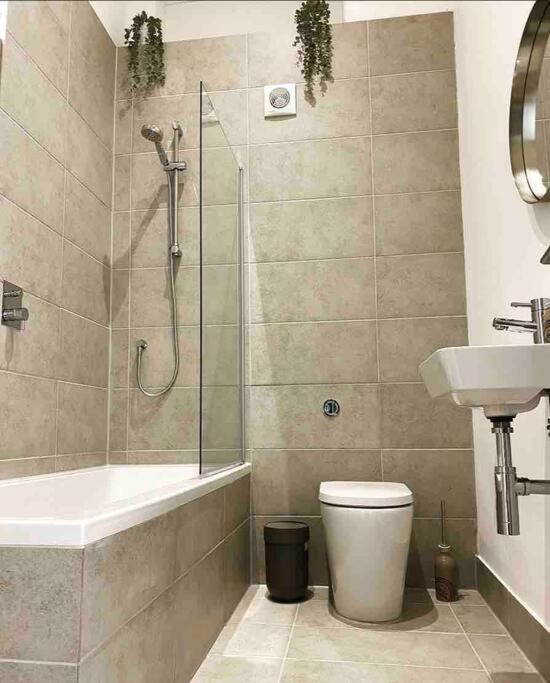 Grand Apartment on HOE/BARBICAN Allocated PARKING! - Ferienwohnung Plymouth