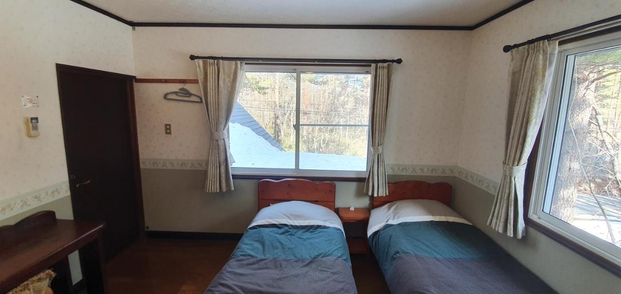 Großes Zweibettzimmer