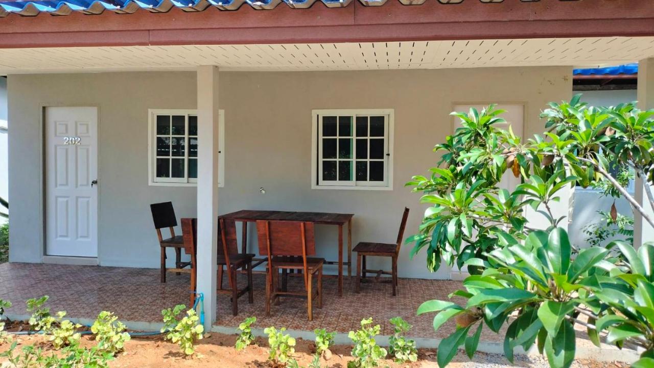Quadruple Room with Garden View