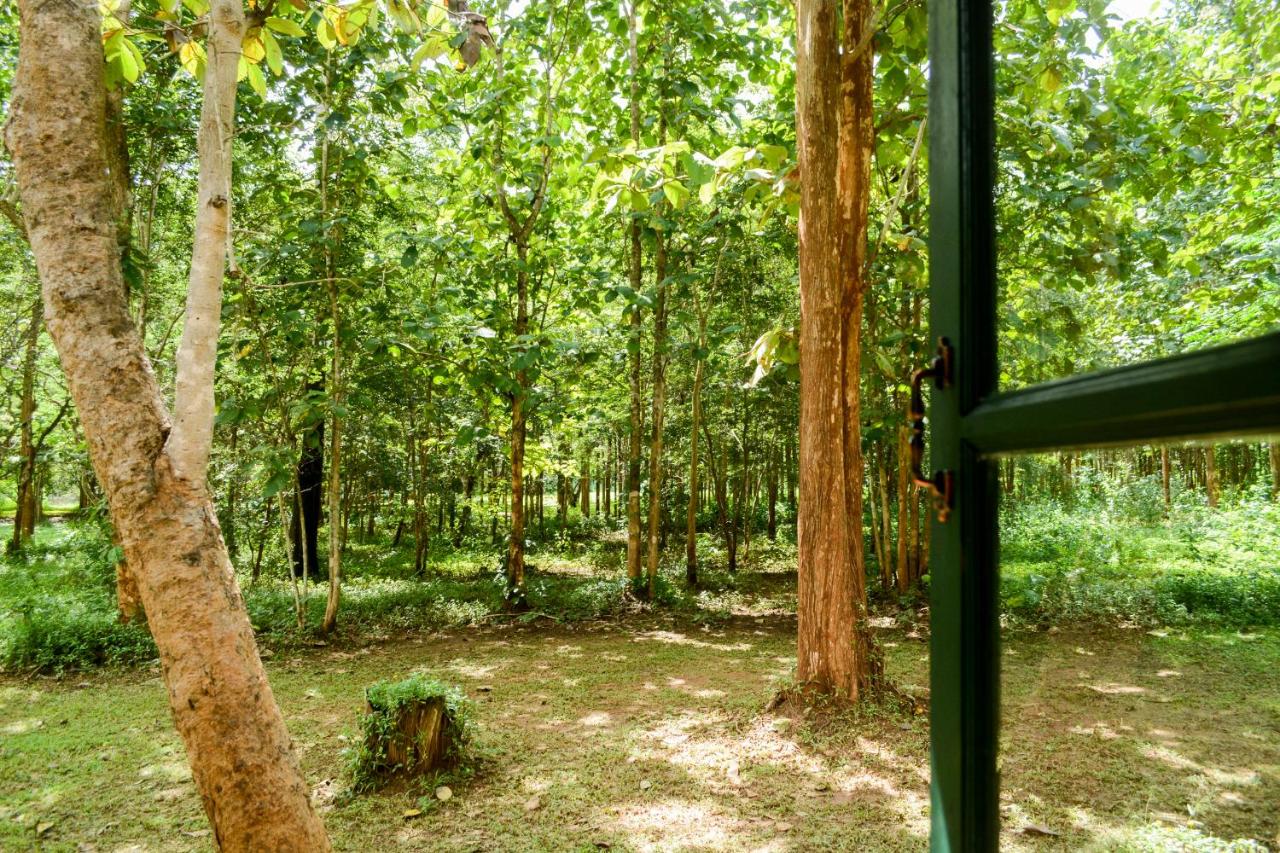 Baan Korbsuk Teak Cabin 1-2 - B&B