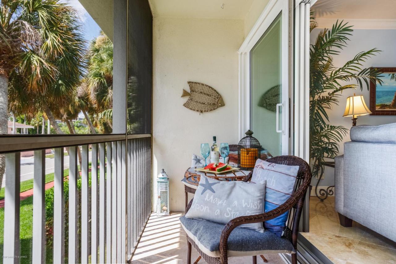 Kingston Arms, 2nd Floor, Walk to Beach - B&B