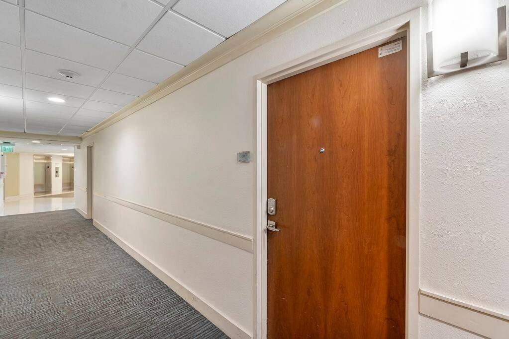 The Nest On Hollywood Beach PLS BE AWARE THAT I CANNOT RESPOND TO REQUESTS UNTIL BOOKING IS CONFIRMED u can contact chaimtenzer g com - Chambres d’hôtes Hollywood