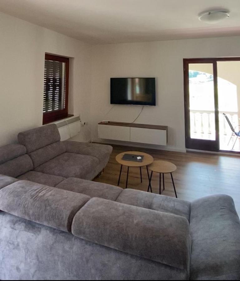 MR Apartmani Banja Vrujci - B&B Mionica