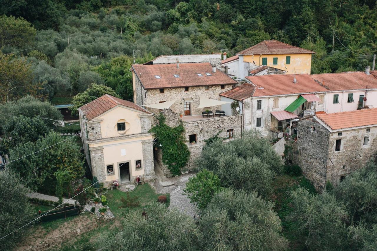 B&B Montedivalli-Chiesa - Un'Ottima Annata B&B - Bed and Breakfast Montedivalli-Chiesa