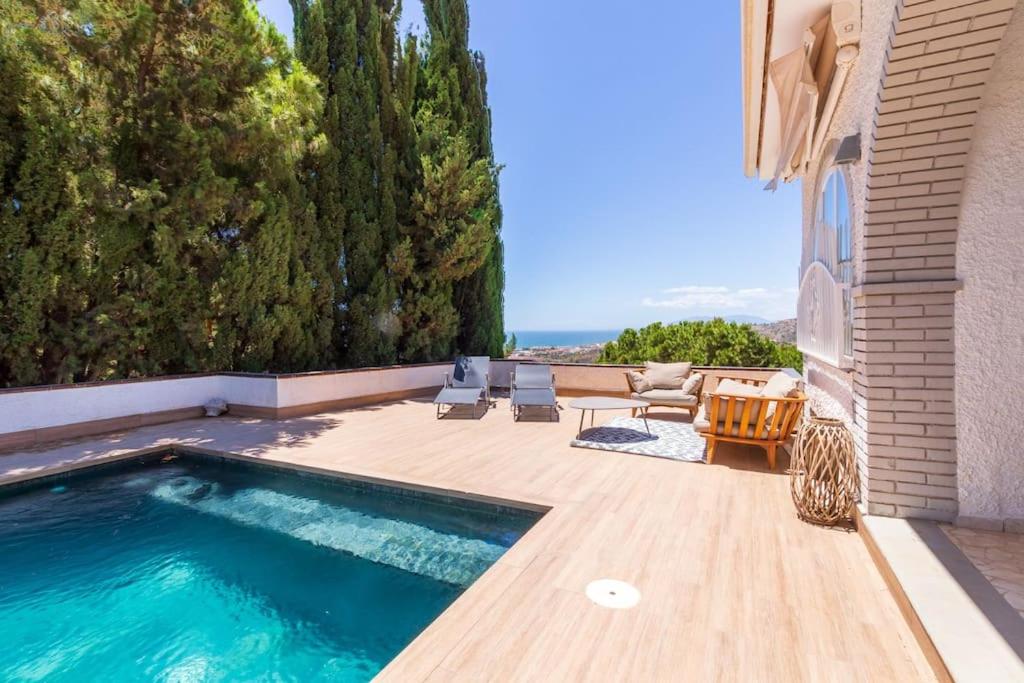 Villa con Piscina y vistas al mar - Ferienwohnung Rincón de la Victoria