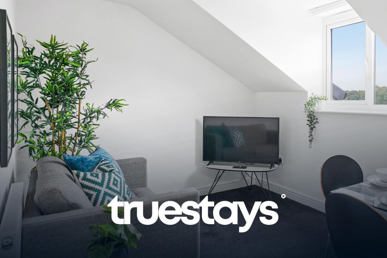 B&B Manchester - NEW 5 Sarah House by Truestays - 2 Bedroom Apartment - FREE Parking - Bed and Breakfast Manchester