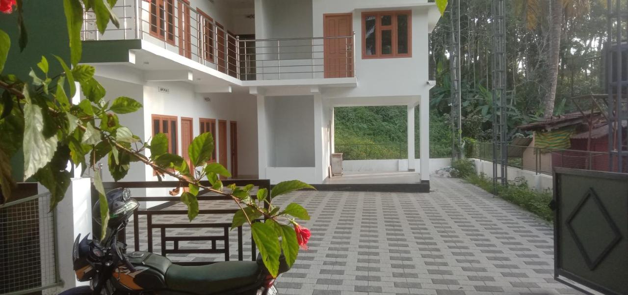 B&B Mananthavady - GREEN FIELD APPARTMENTS - Bed and Breakfast Mananthavady