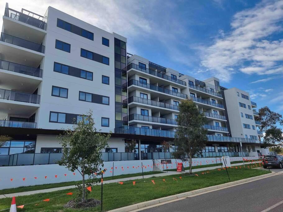 B&B Harrison - Gungahlin Center-1 Bedroom New Stylish Unit - Bed and Breakfast Harrison